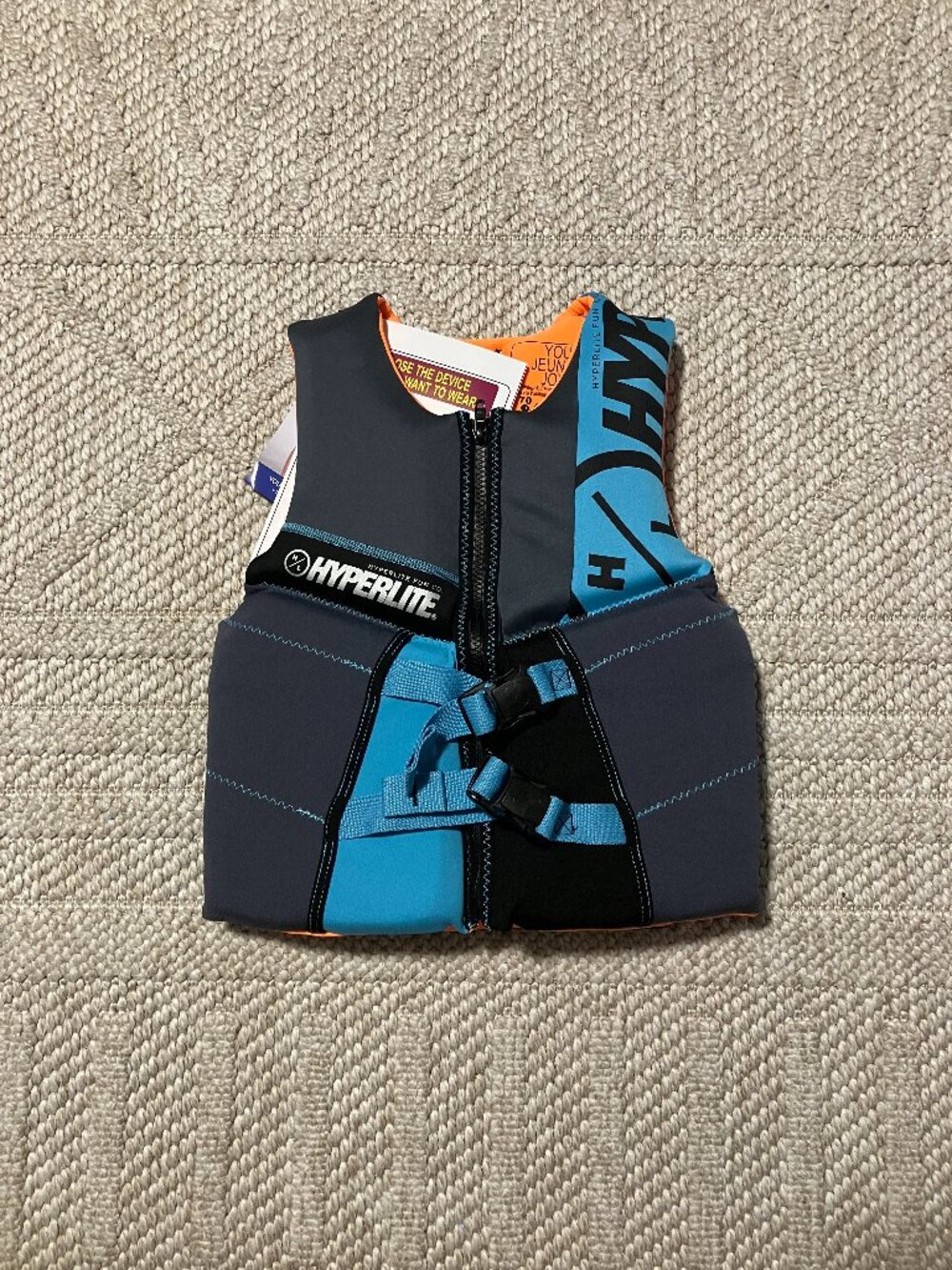 NWT Hyperlite Youth Life Vest